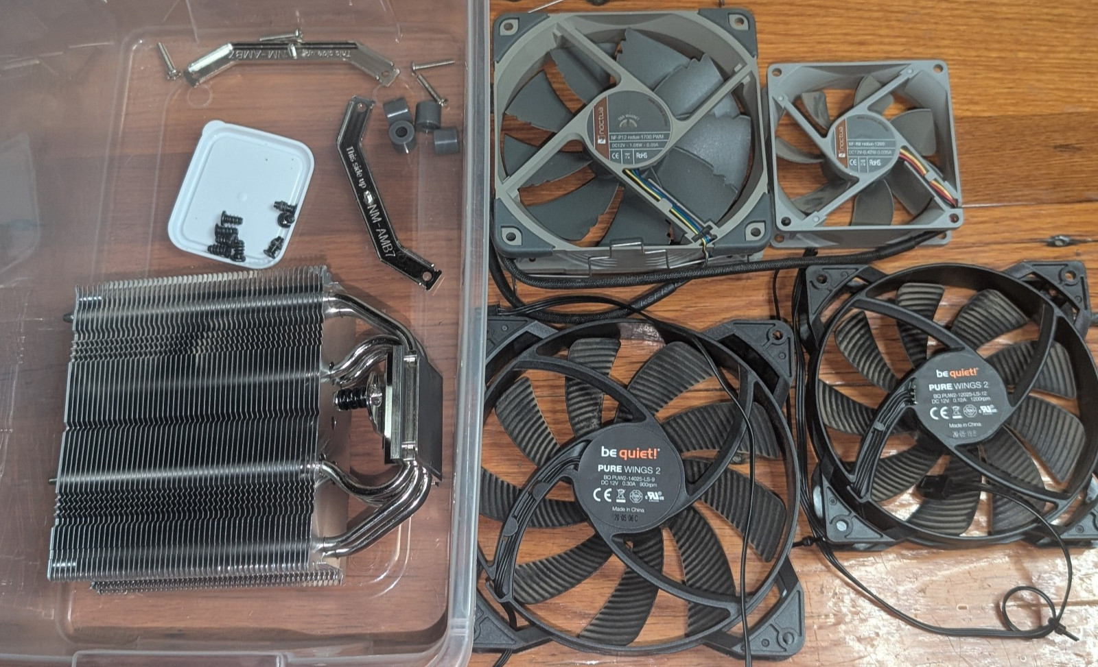 PC Fans Lot (4) Noctua Redux (2x) + Be Quiet Pure Wings 2 (2x) + Mounting Piece