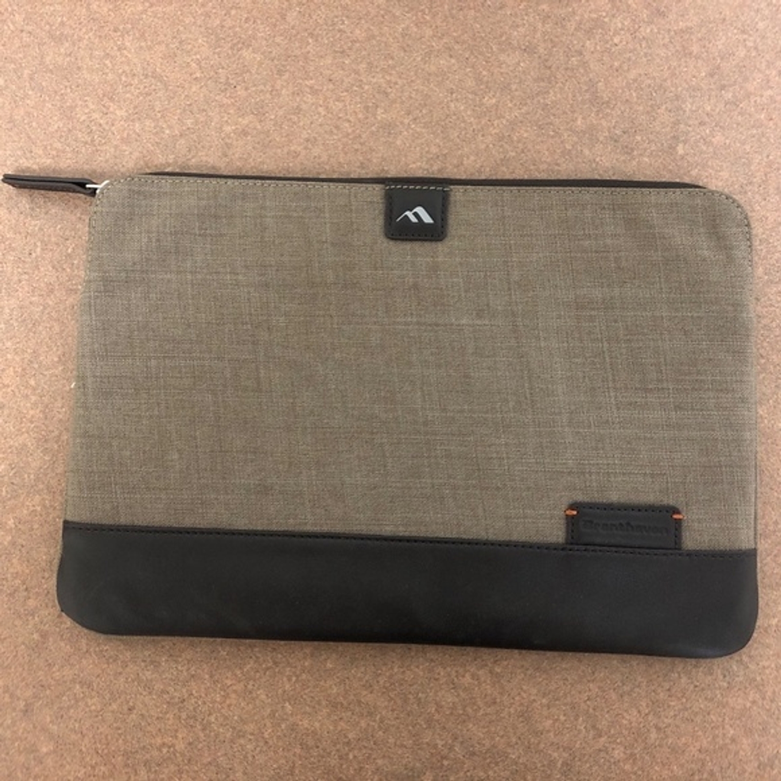 Brenthaven Collins Collection Small Sleeve Laptop Case NEW