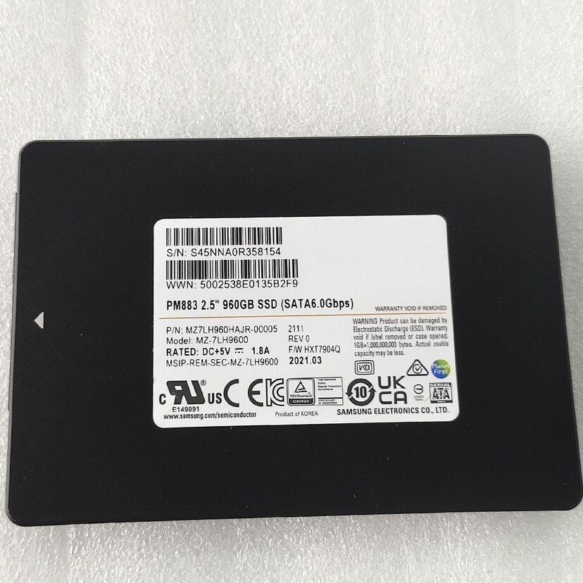 Samsung 960GB SSD PM883 2.5" MZ-7LH9600 SATA III 6.0Gbps MZLH960HAJR-0005
