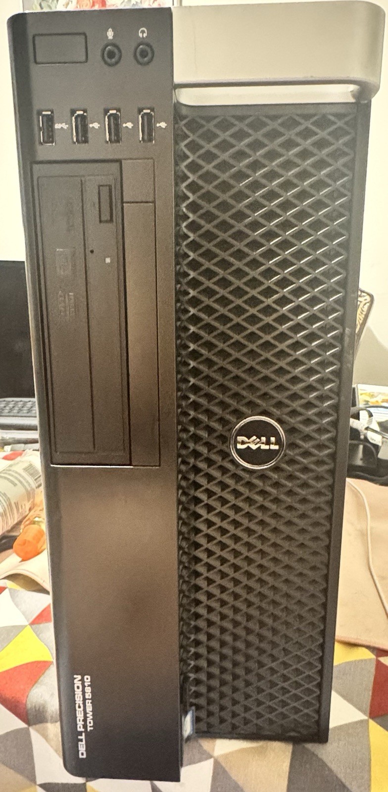 Dell Precision T5810 Xeon E5-2690 v4 64GB DDR4 512GB SSD 1TB Quadro K2200 WiFi