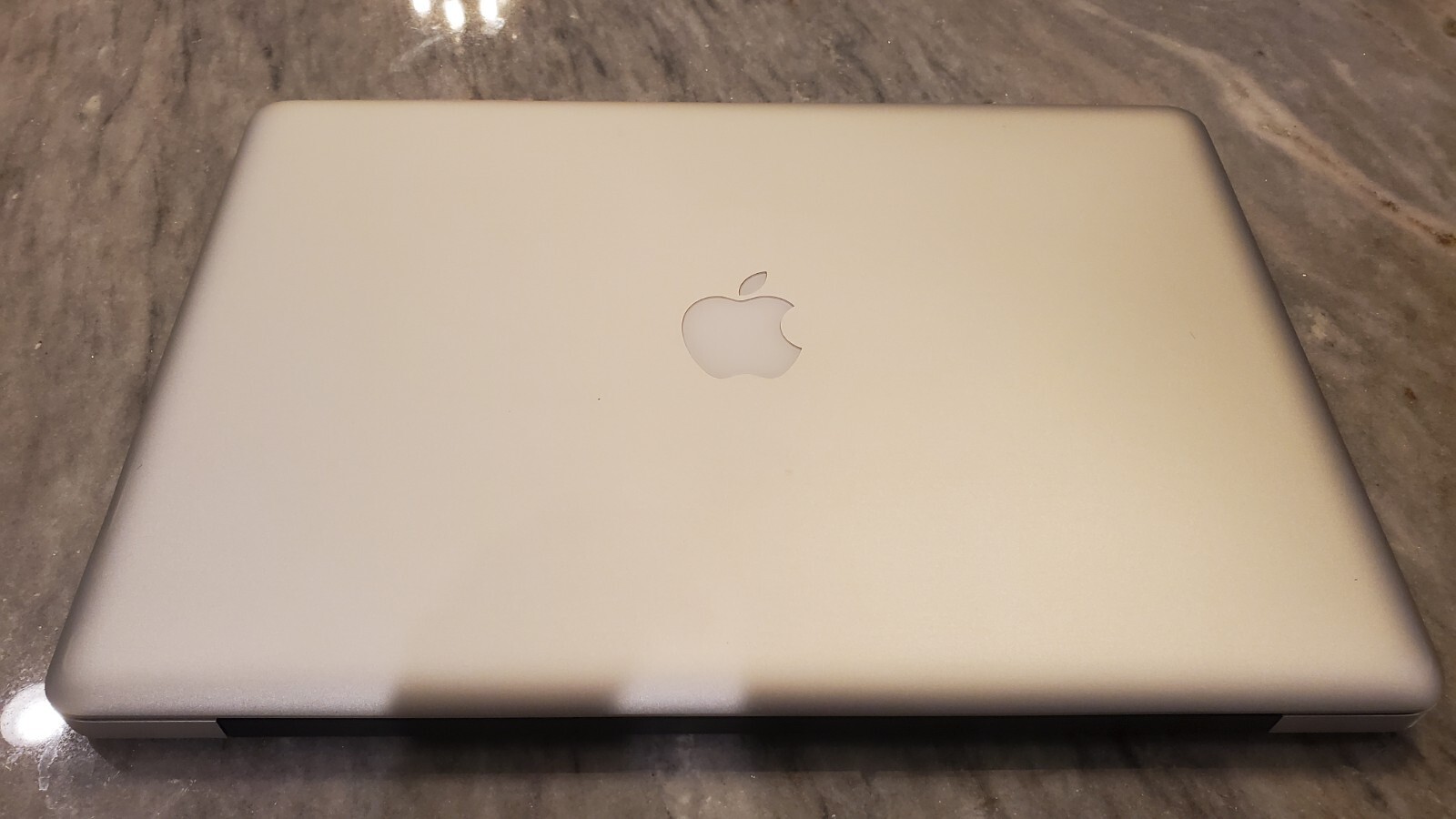Apple MacBook Pro, 15 in, 8GB RAM, 320GB HD, 2.66 GHz C2D, RARE Matte screen