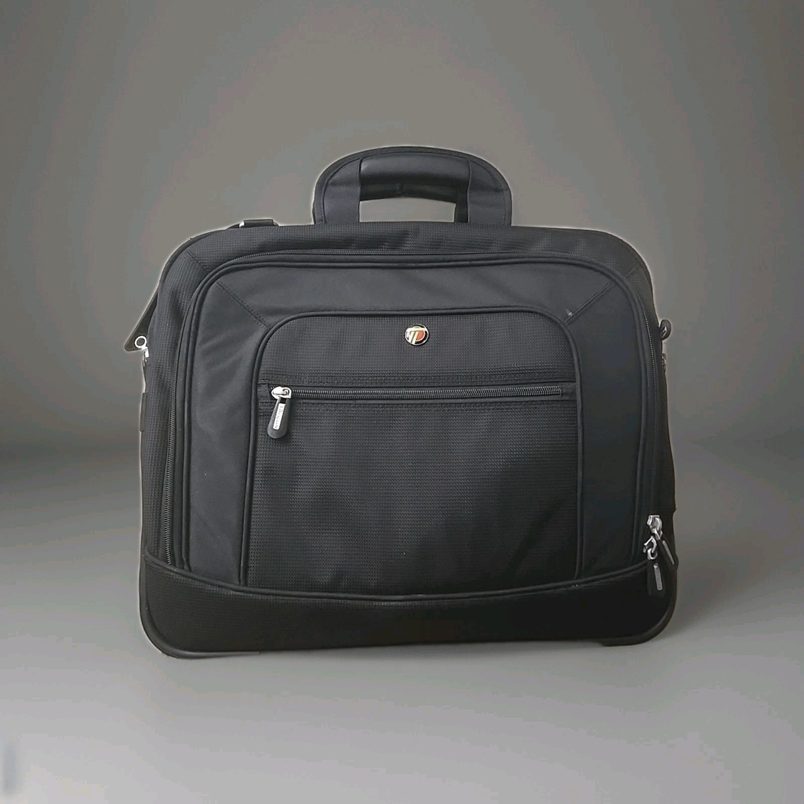 Targus 15.4” Executive Deluxe Laptop Bag TET005-10 Black Shoulder Strap