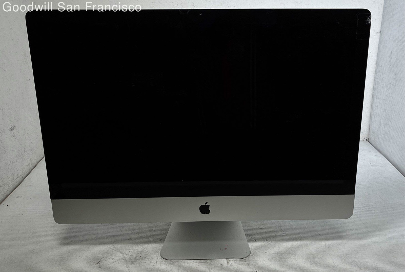 Apple iMac 21.5" A1312 Intel Core 2 Duo, 8GB Memory, 1TB HDD All in One PC
