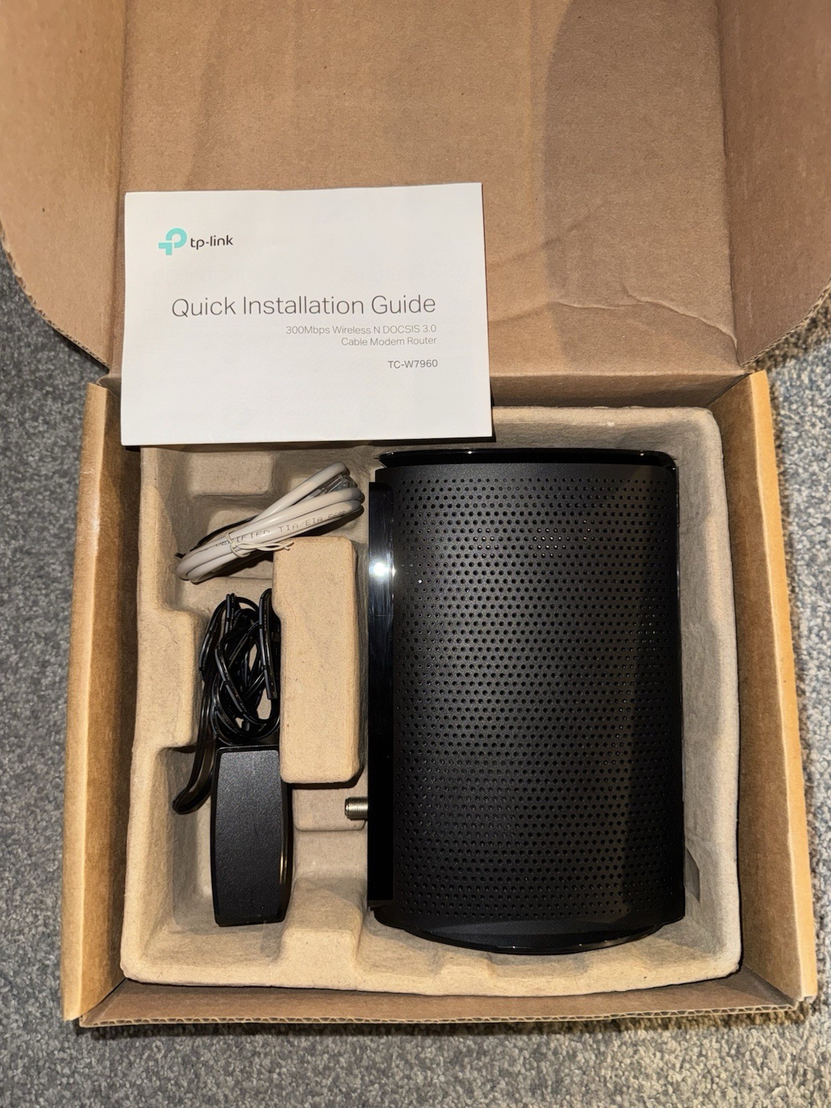 TP-Link TC-W7960 300Mbps Wireless N DOCSIS 3.0 Cable Modem Router w/ Box