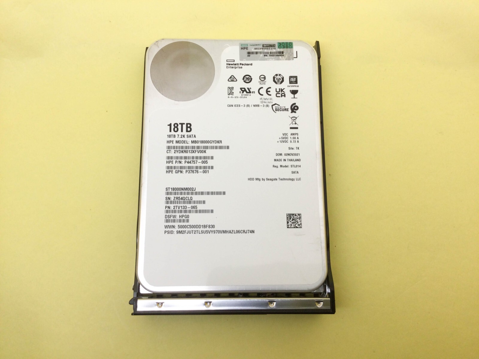 P37678-B21 HPE 18TB SATA 6G BC 7.2K LFF LP 512E ISE MULTI VENDOR HDD P38440-001