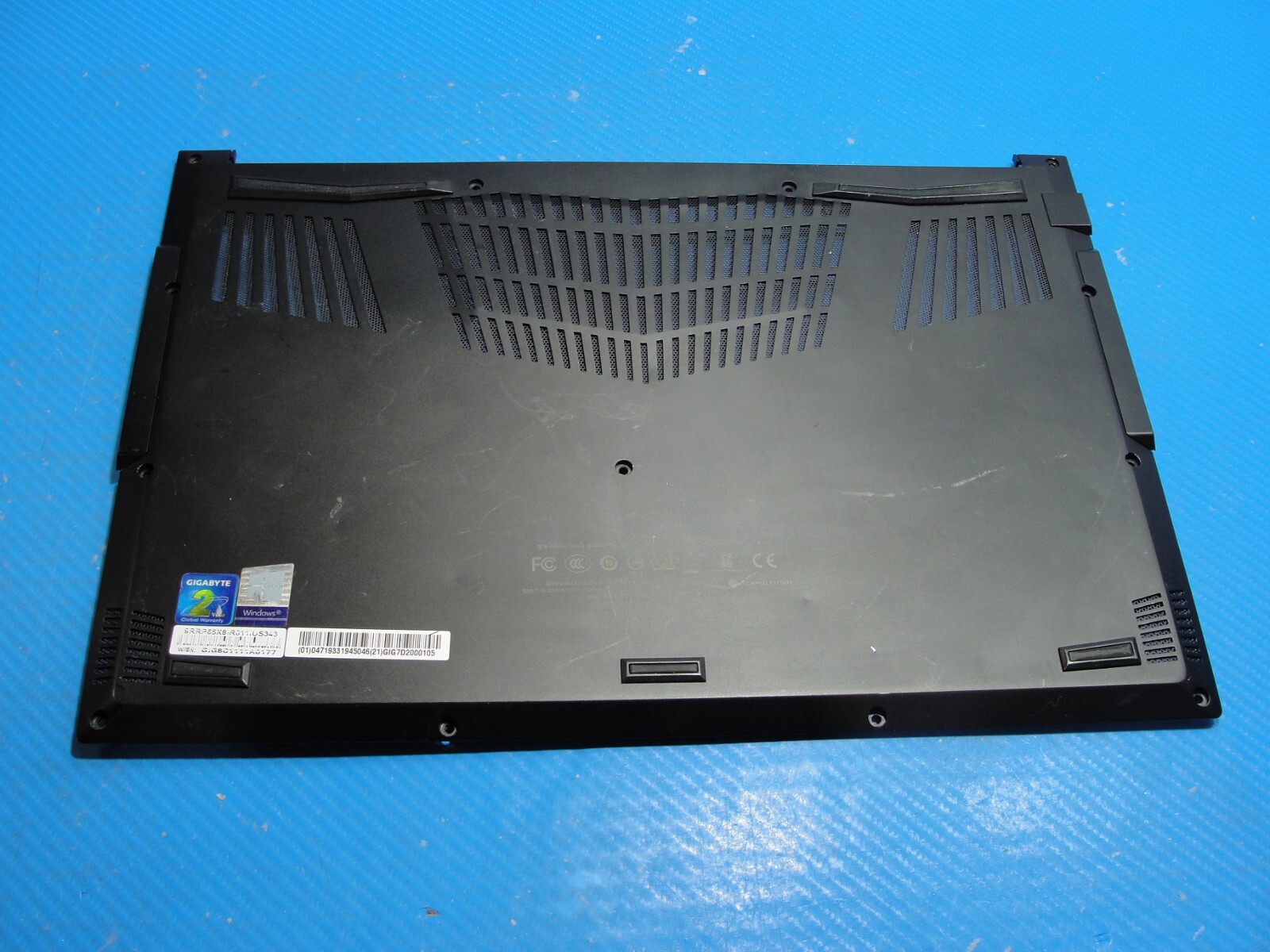 Gigabyte Aero 15.6" 15X V8 Genuine Laptop Bottom Case Black 27363-P65W2-J25S