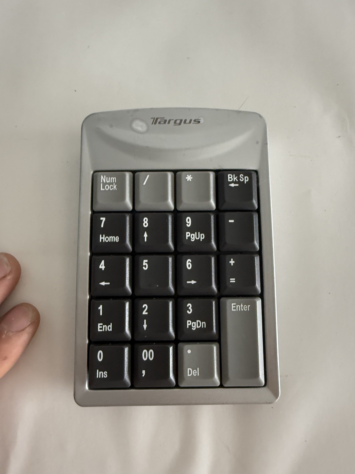Targus AKP01US Wireless USB Numeric Keypad – Tested Working