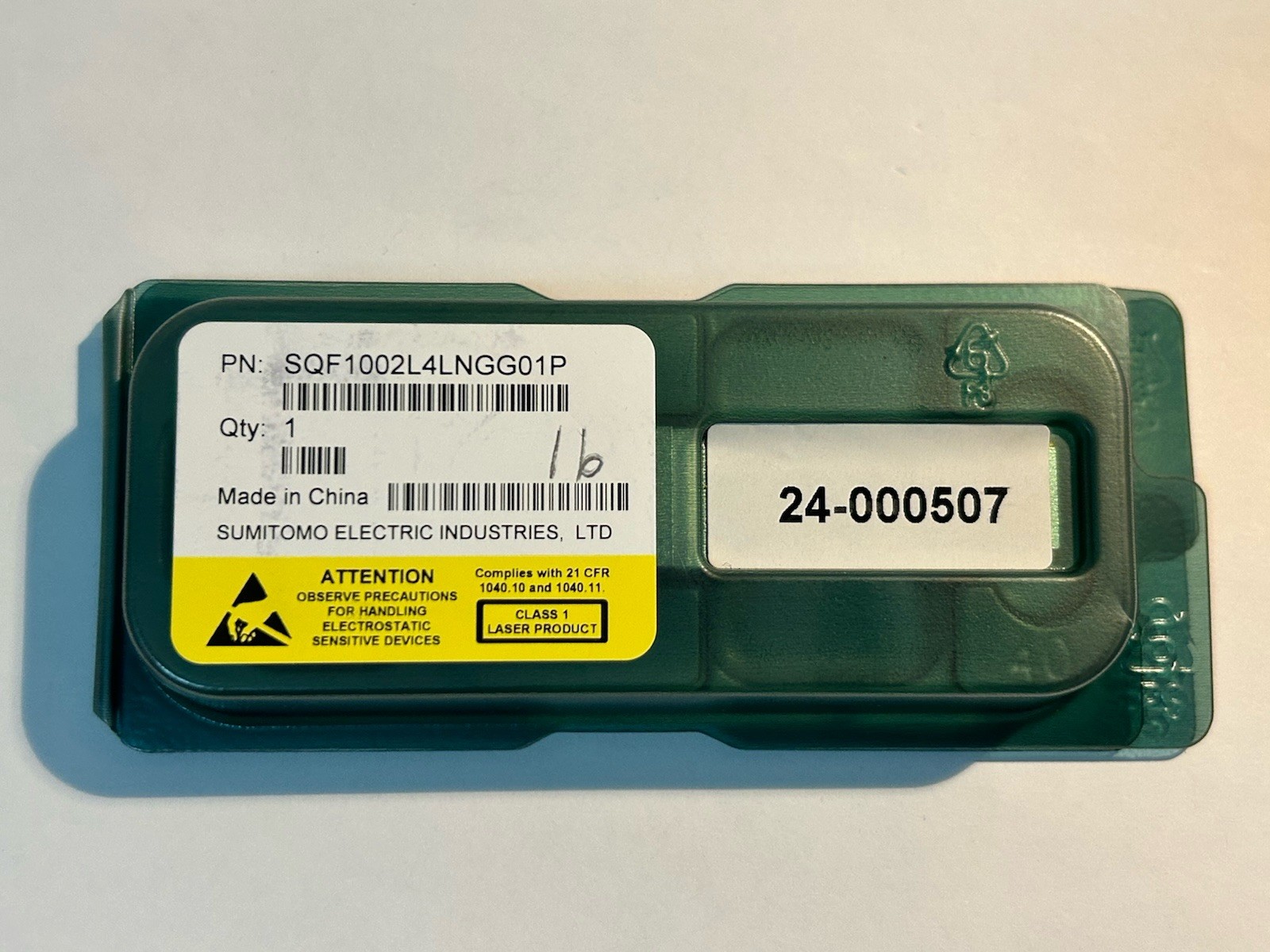 Sumitomo Electric SQF1002L4LNGG01P 100GBASE-LR4 1300nm QSFP -100G-LR4 - New