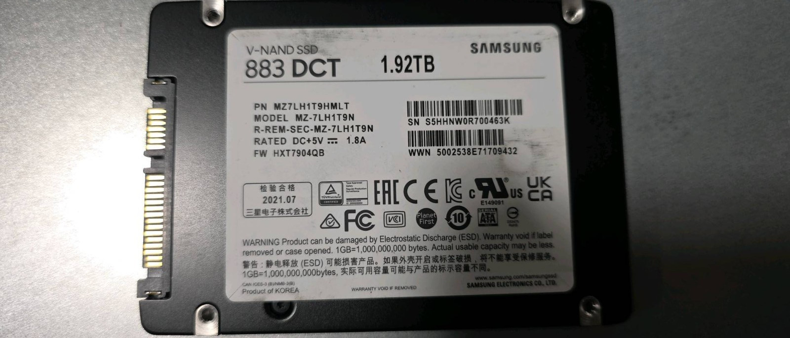 Samsung 883 DCT SATA 1.92TB 2.5" SSD MZ-7LH1T9N