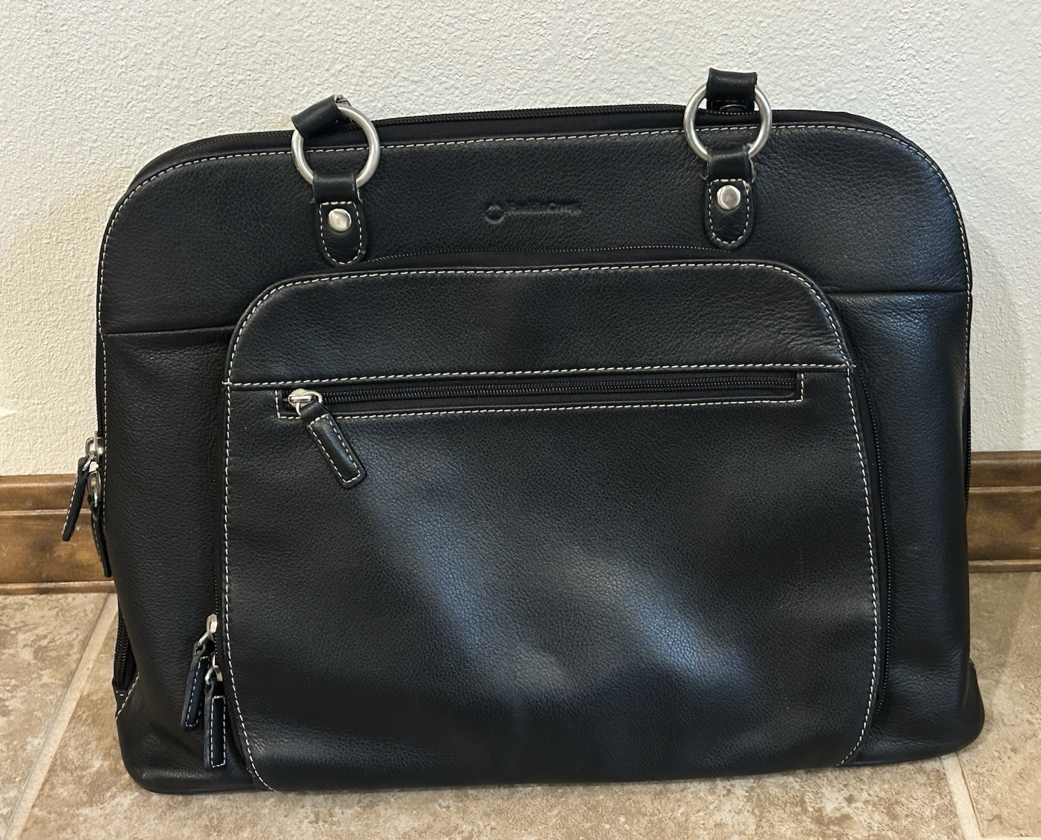 Franklin Covey Laptop Messenger Bag Black 16" W x 12" Tall Yellow Striped Lining