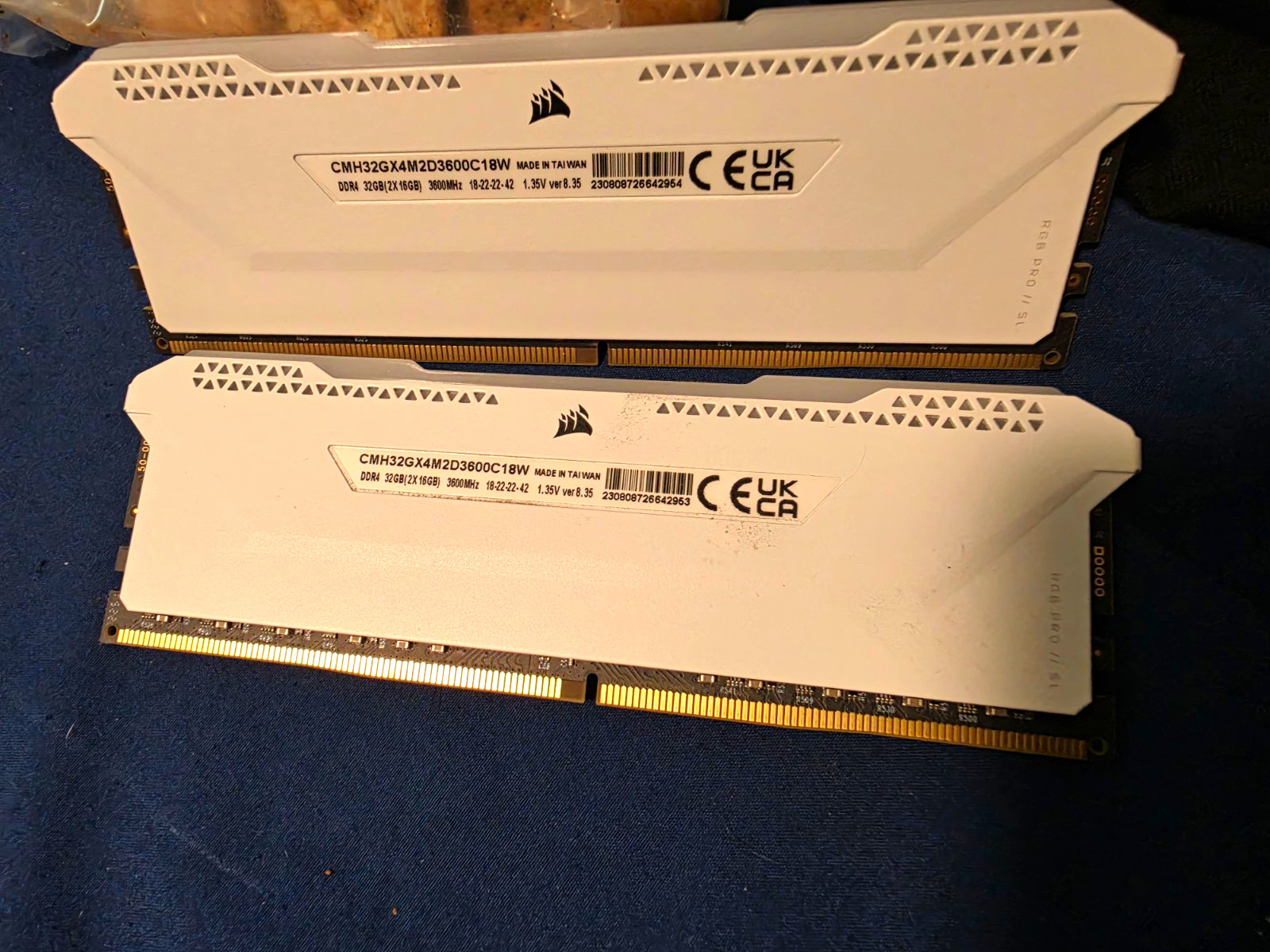 Corsair Vengeance RGB PRO SL 32GB (2x16GB) DDR4-3600 PC4-28800 White