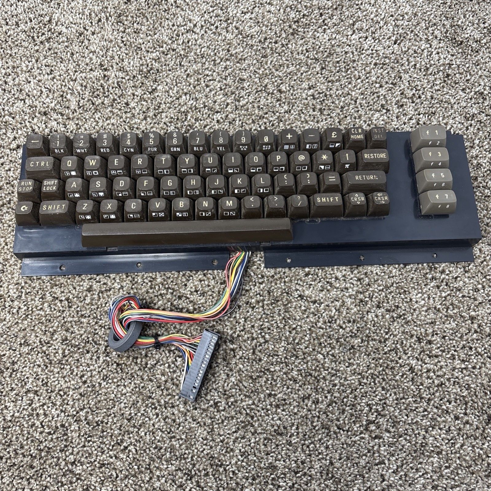 Commodore 64 64c Vic 20 Replacement Keyboard Only Complete Tested