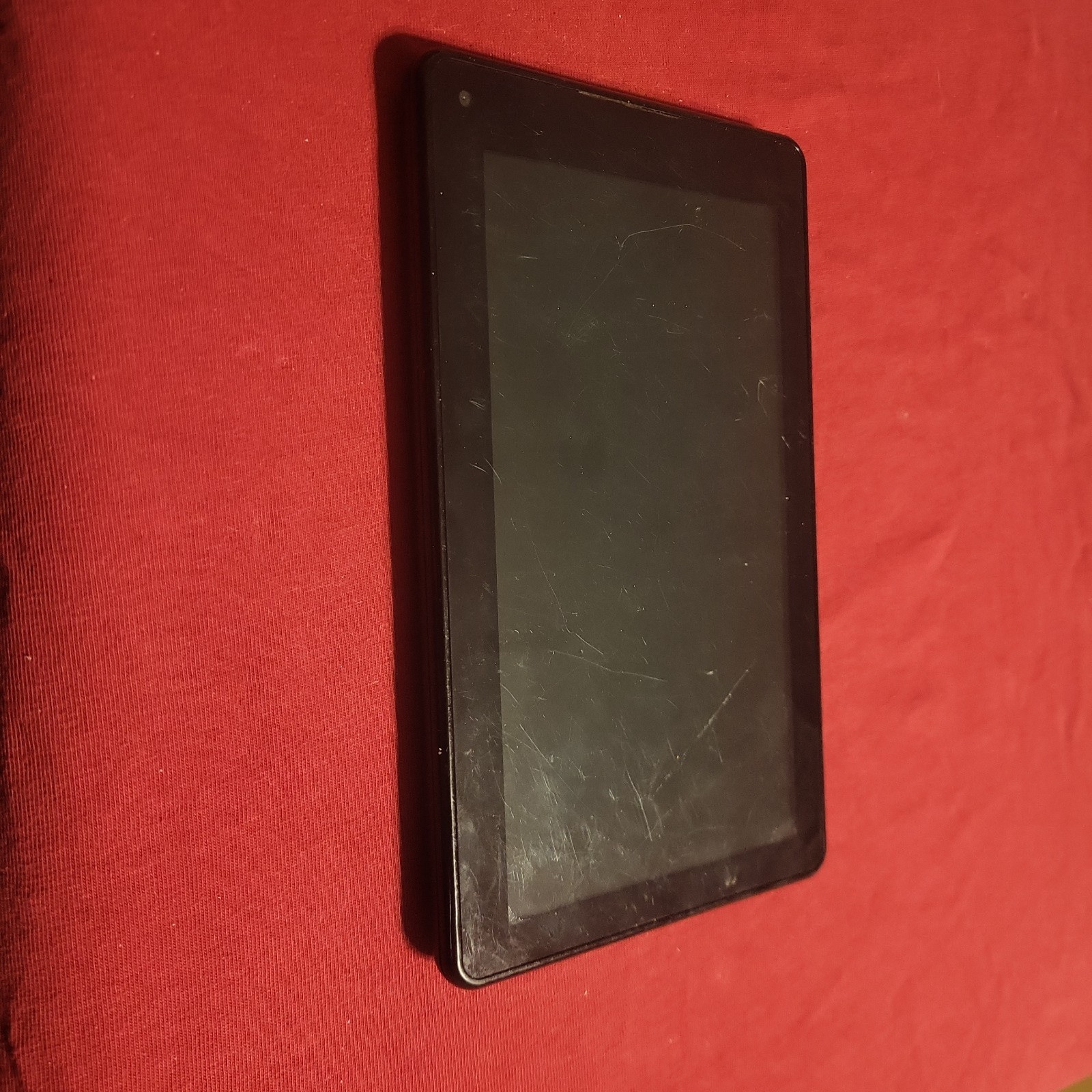 RCA Voyager III 7-inch Tablet Android Parts Only No Charger Powers On.