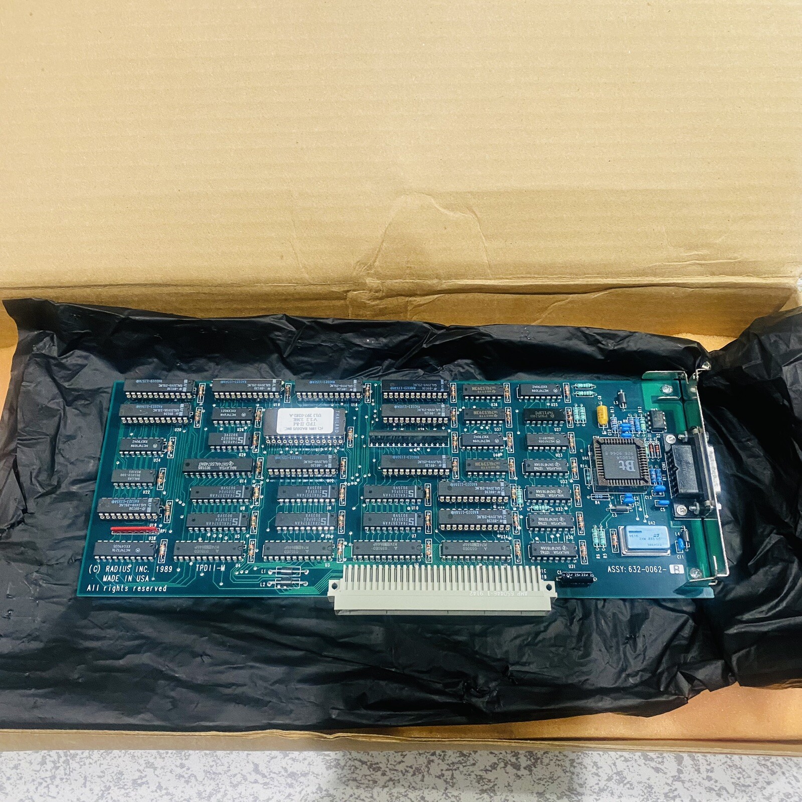 RADIUS TPD II-M NUBUS VIDEO ADAPTER BOARD APPLE MAC TWO PAGE DISPLAY TPDII-M