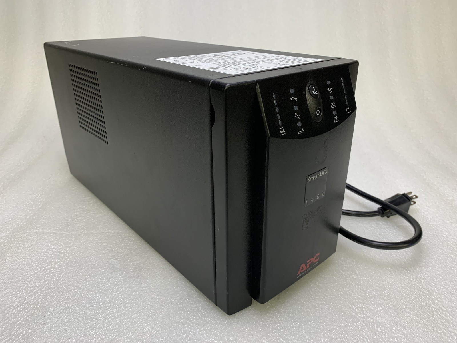 APC Smart-UPS 1400 SU1400BX120 - Great Working Backup - No Battery