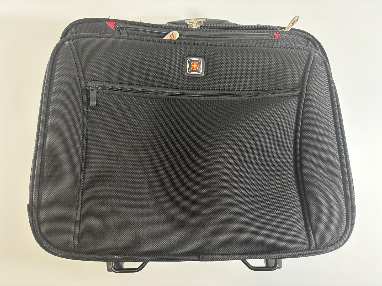 Wenger Swiss Gear Wheeled Business Travel Case Luggage No Shoulder Strap