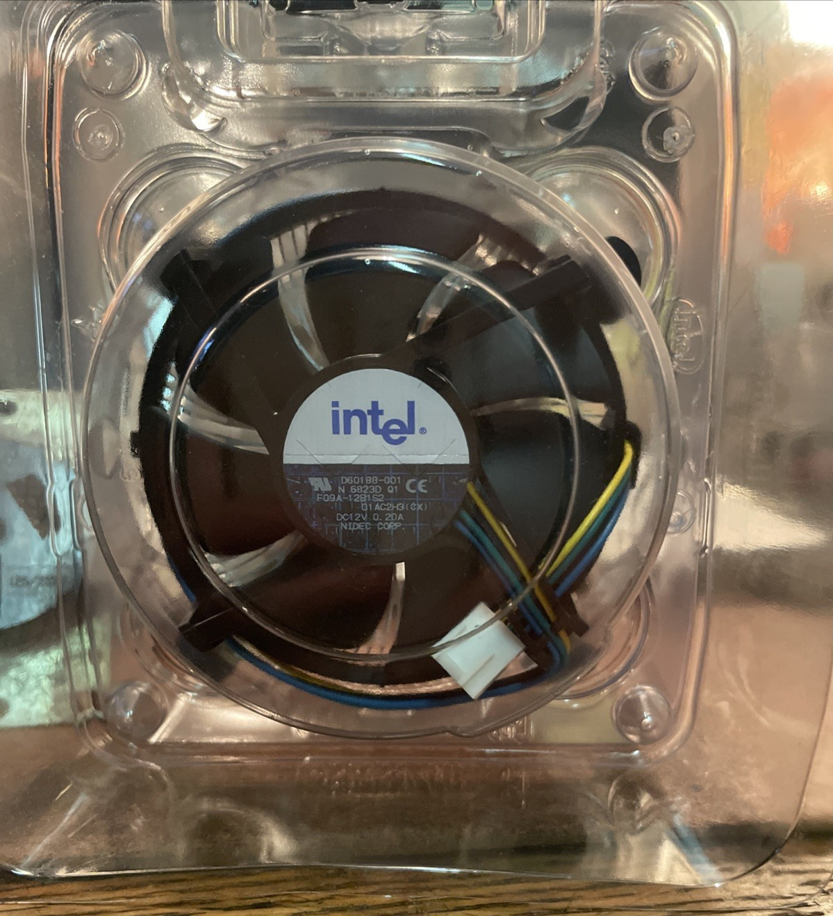 INTEL D60188 001 N682 3D Q1 FO 9A 12B1 S2 Heat Sink  Fan NIB