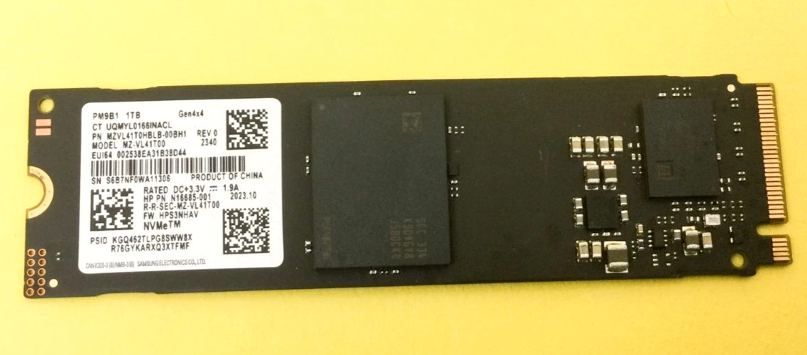 Samsung MZ-VL41T00 PM9B1 1TB NVMe PCIe Gen4x4 M.2 2280 Internal SSD MZVL41T0HBLB