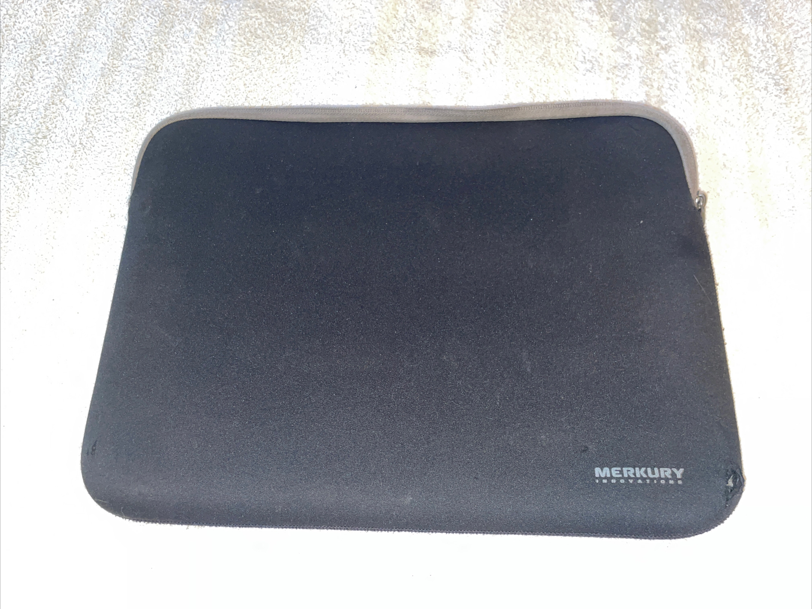 merkury innovations 13” laptop Black  sleeve