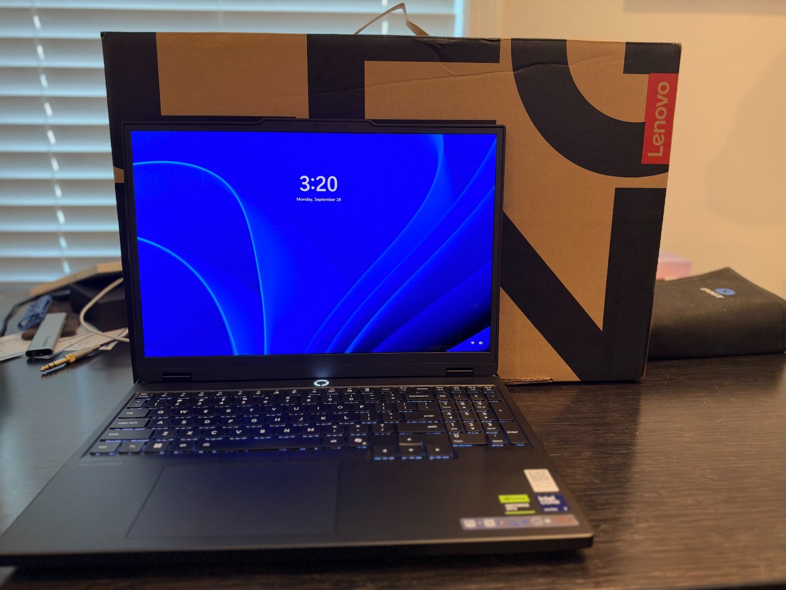 Lenovo Legion 5i Gen 10 165Hz QHD+ OLED 2.4GHz Ultra 7 255HX 16GB/1TB RTX 5070