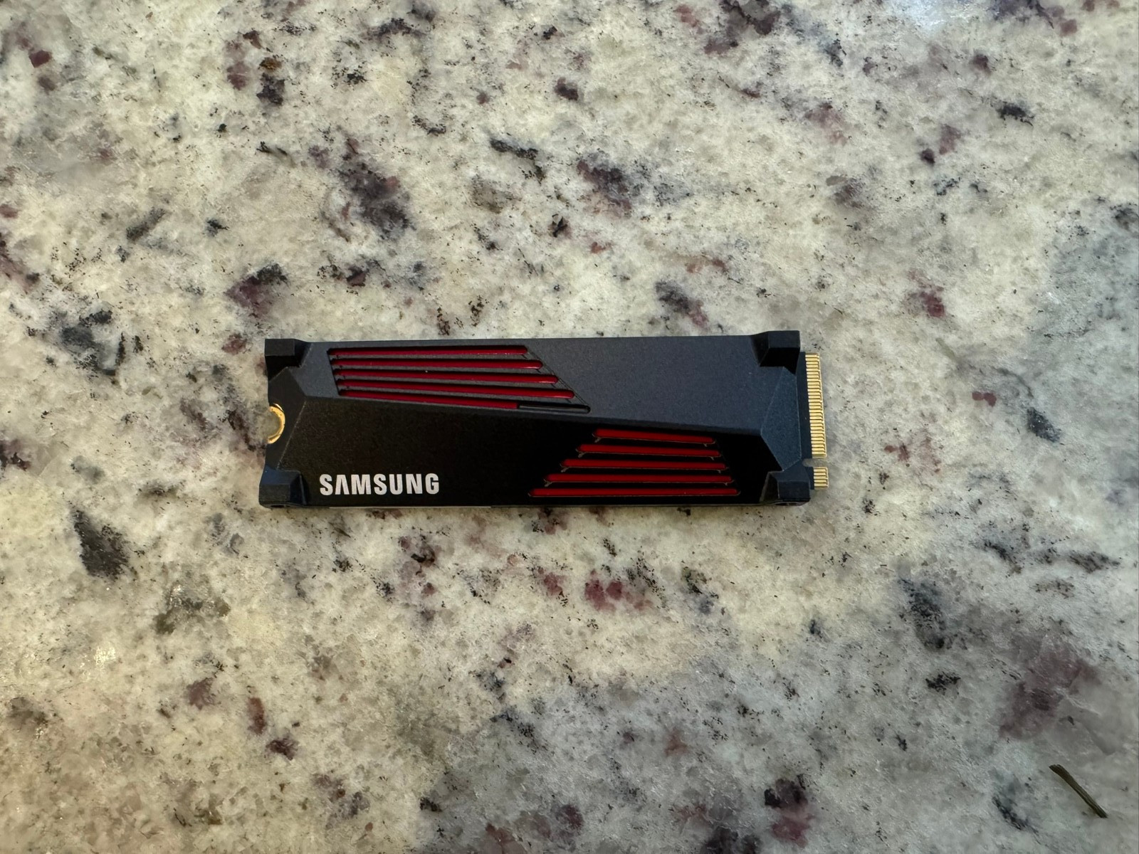 Samsung 990 PRO w/ Heatsink 2TB PCIe 4.0 NVMe M.2 Internal SSD - 100% Health