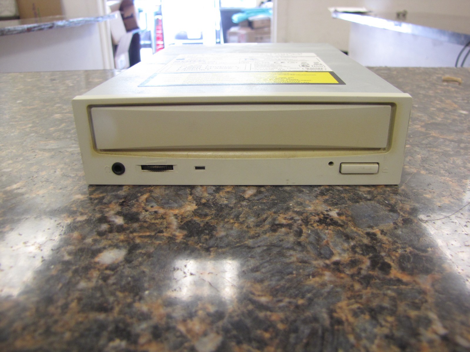 Vintage Apple Computer CDU601 Sony CD-ROM Drive Unit 24X