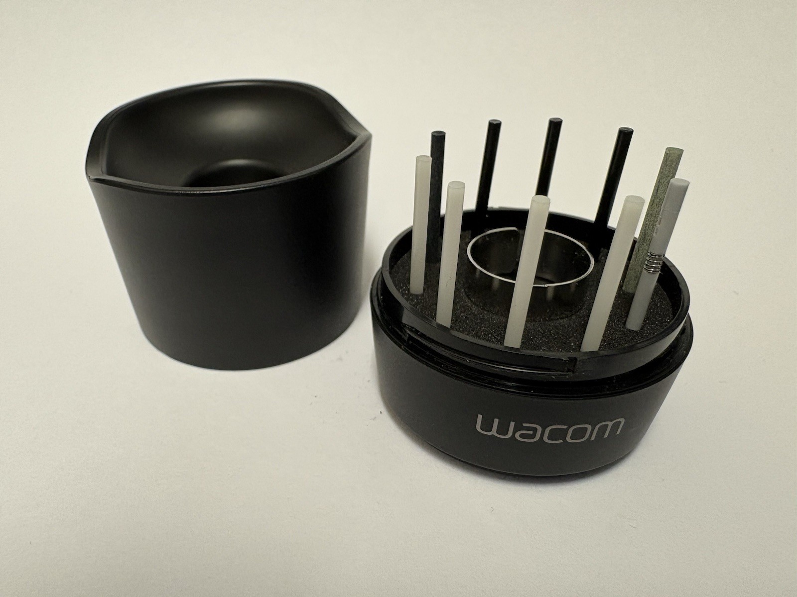 **AMAZING** BLACK Wacom Intuos Pen/Stylus Holder/stand with 10 replacement nibs