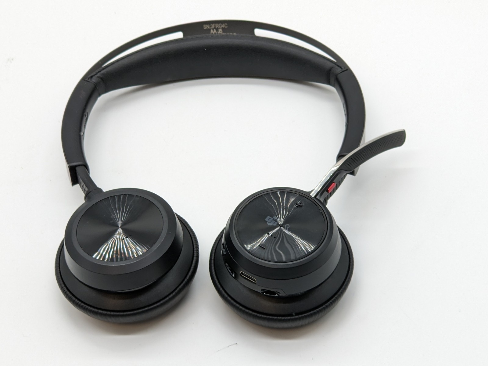 Plantronics USB-C VFOCUS2 Voyager Focus 2 Headset No Cables ~ 