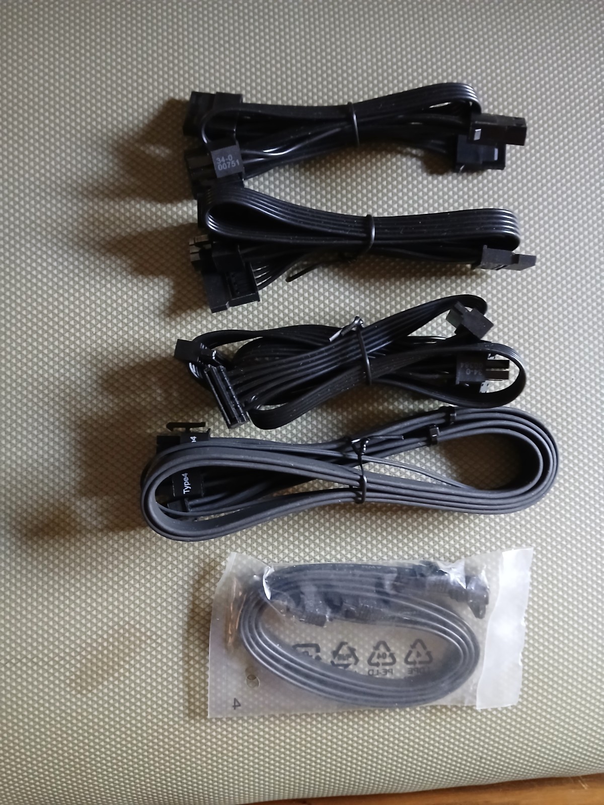 Lot of 6 Genuine Corsair Premium Sleeved SATA Power Cables Type 4