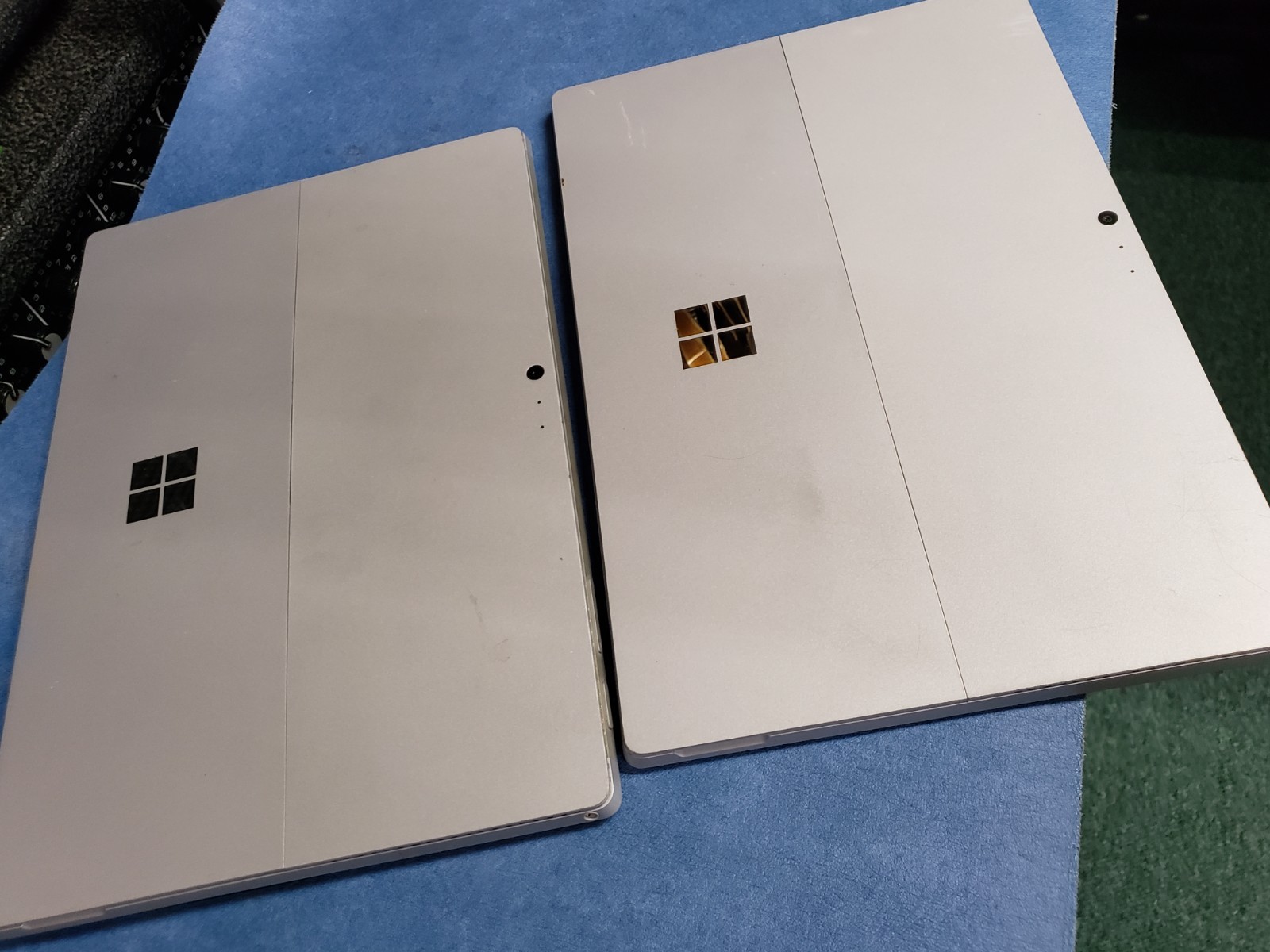 Microsoft Surface 1724 bulging batteries untested for parts as-is specs unknown