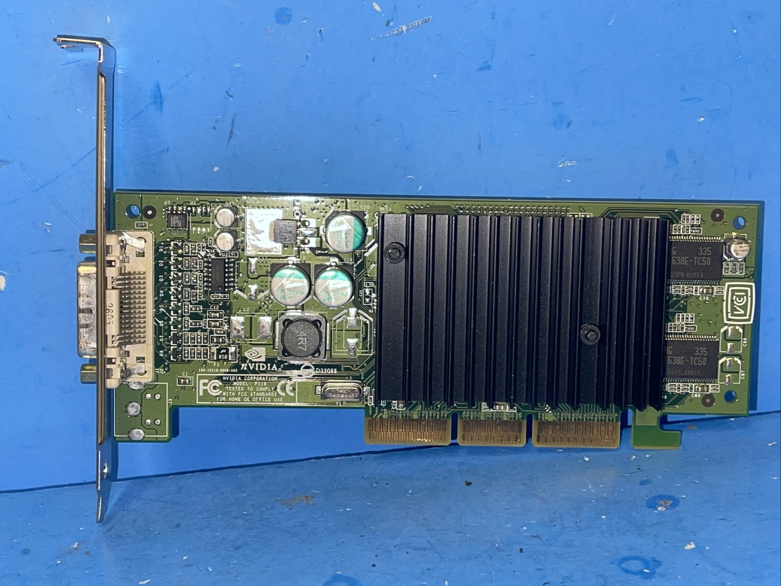 NVIDIA D33088 P118 VGA 64MB GeForce4 MX 440 CN-0J0880-69861-38U-03AA