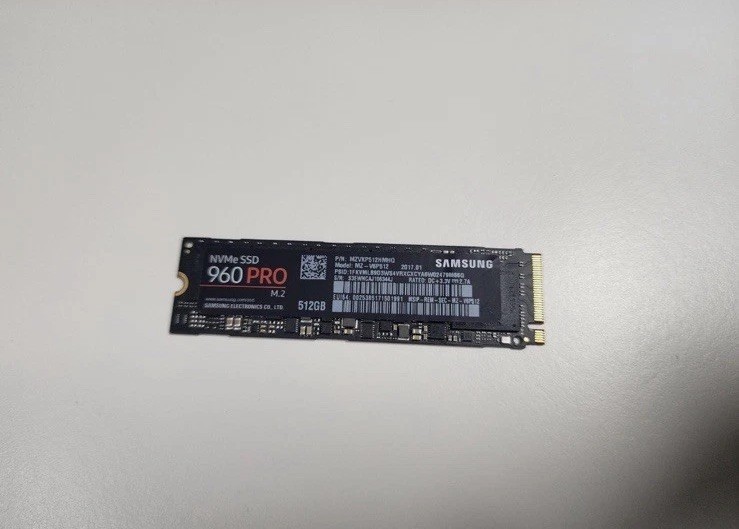 Samsung 960 PRO 512GB M.2 NVMe Internal SSD Black MPN MZVKP512HMHQ  | Excellent