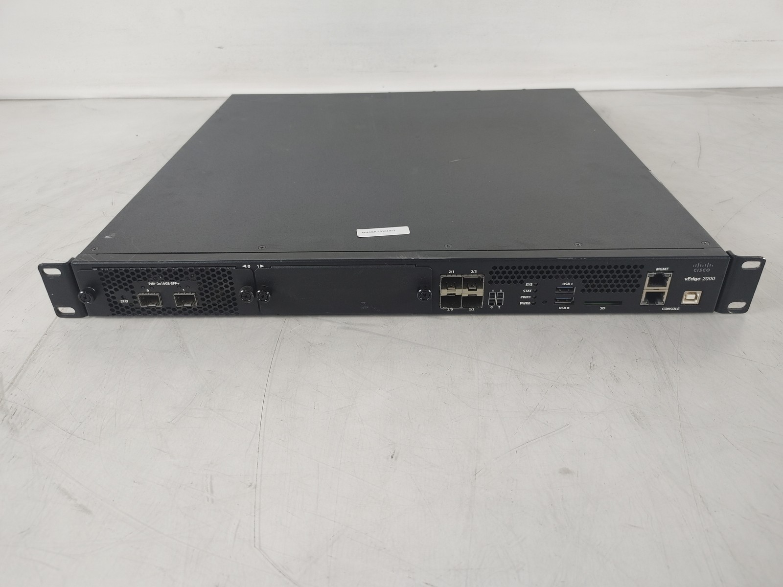 Cisco vEdge 2000 VEDGE-2000-AC-K9 6-Port Gigabit Ethernet Managed Enterprise