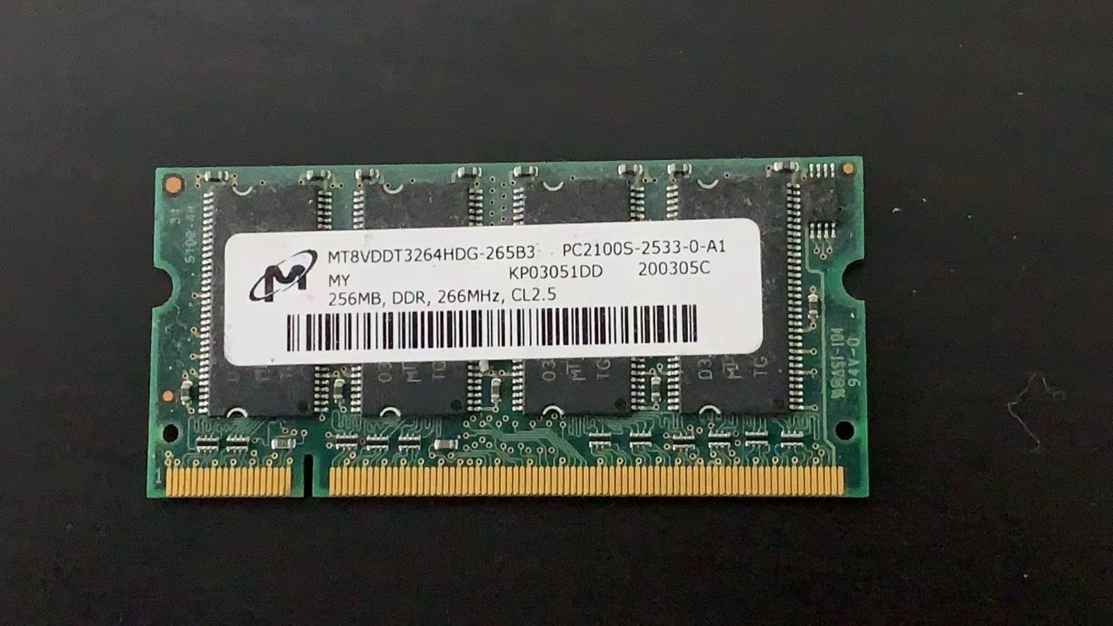 Micron MT8VDDT3264HDG-265C3 PC2100S-2533-0-A1  200317 256MB Ram chip