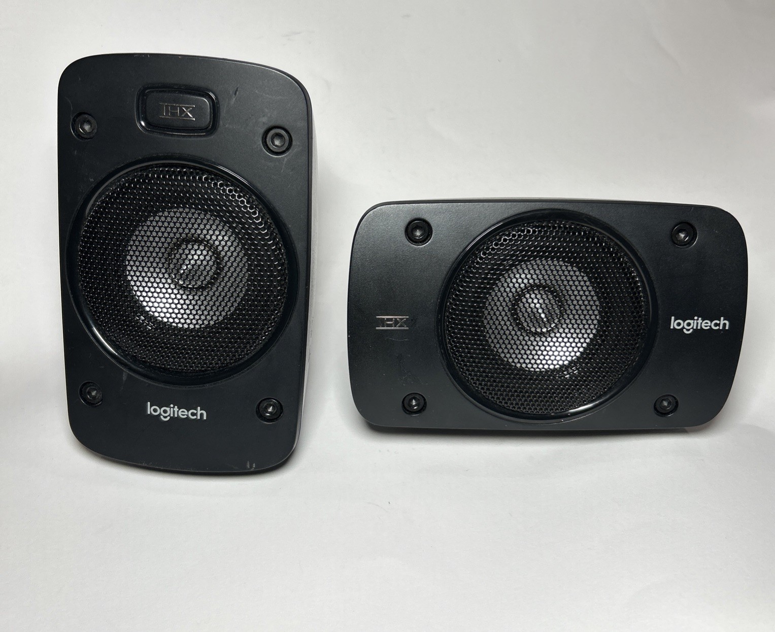 Logitech Z906 5.1 Sound Speaker System - Center Channel Speaker
