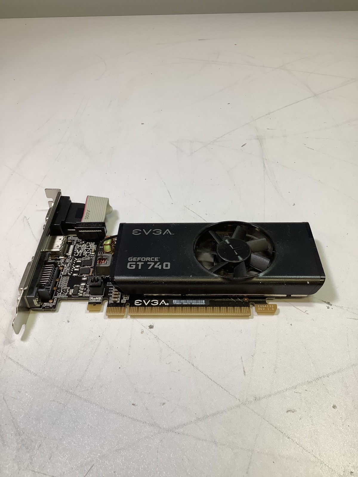 EVGA NVIDIA GeForce GT 740 2GB GDDR5 PCIe Graphics Card (02G-P4-3740-KR) P6D