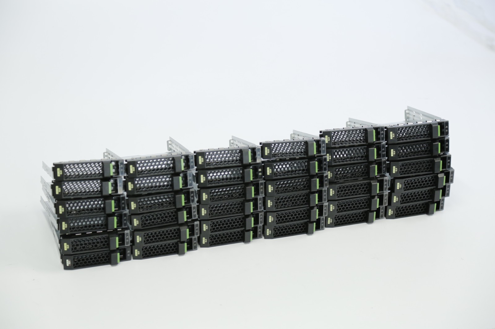 Lot of 36 Fujitsu A3C40152045 RX2540 RX2530 (M1-M5, M7) 3.5" LFF HDD Tray Caddy
