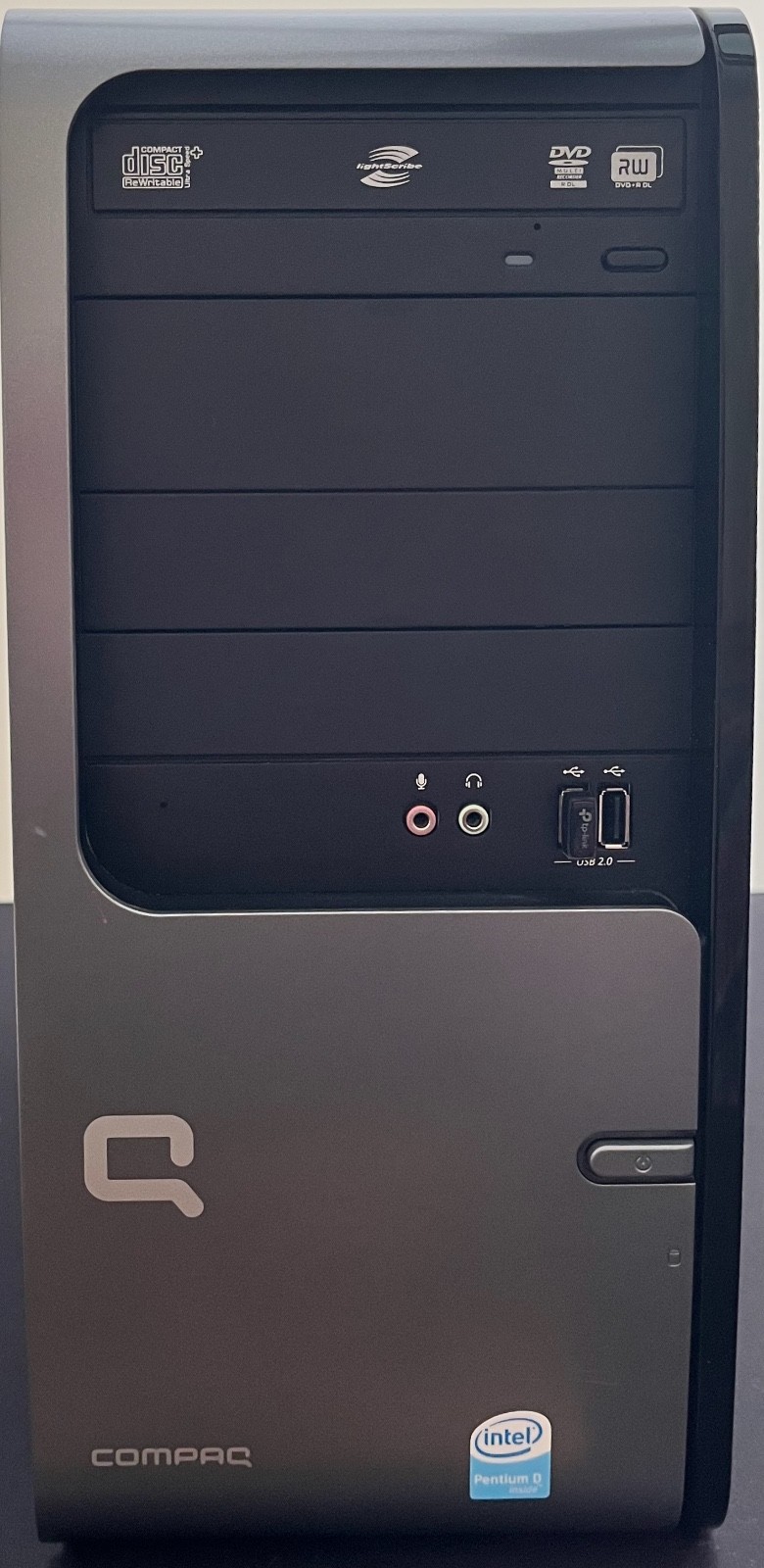*VINTAGE* Compaq Presario SR5233WM,2.8 GHz Pentium D.1TB HDD.2GB Ram.Windows XP 