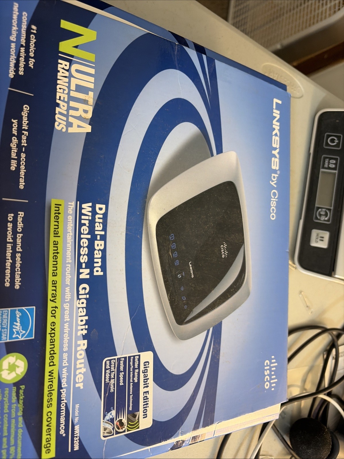 Cisco Linksys WRT320N Dual-Band Wireless-N Ultra RangePlus Gigabit Router. Used