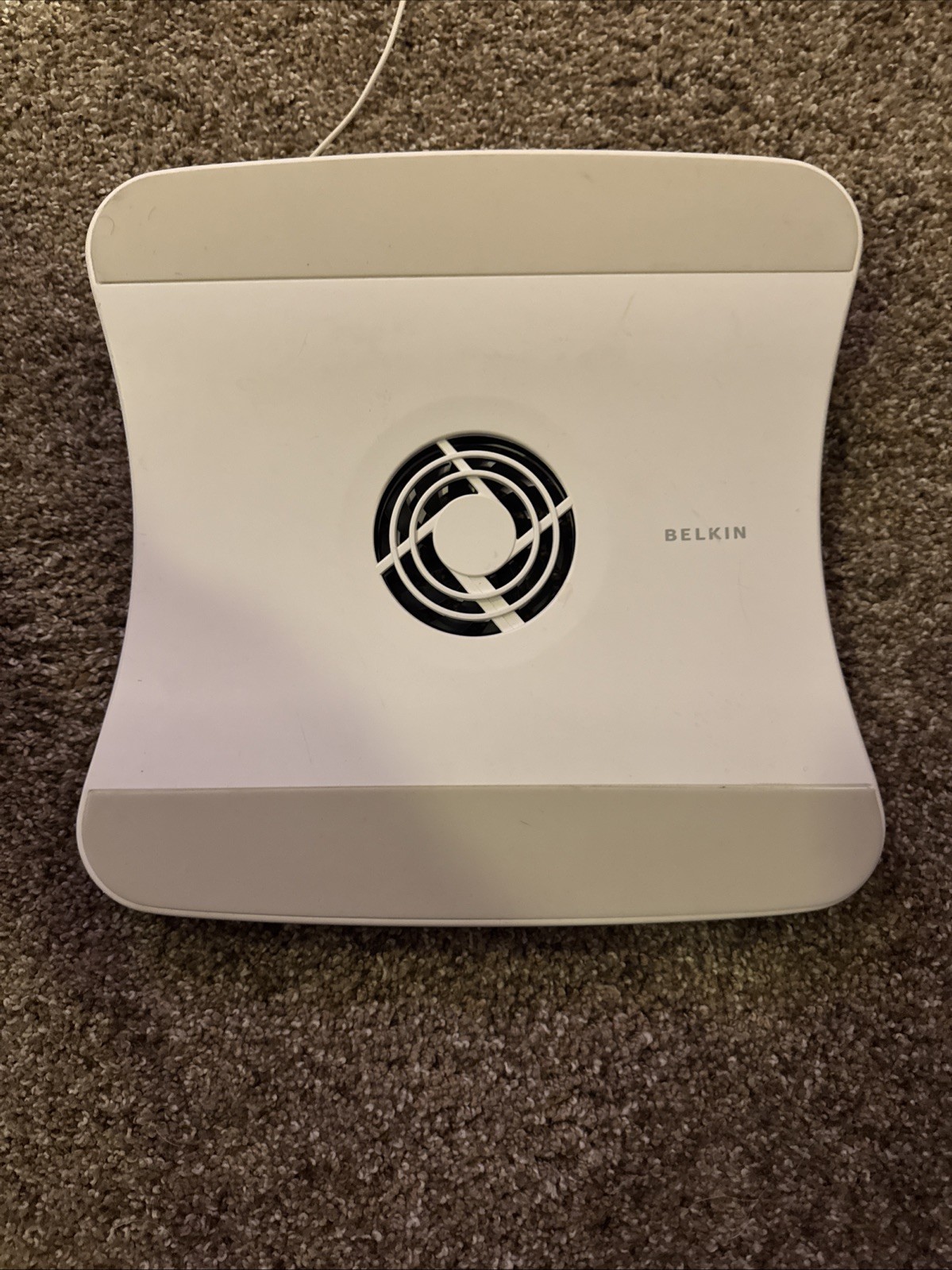 Belkin Laptop Pad Cooling Fan / Stand White USB Powered Model F5L001, 11.5" wide