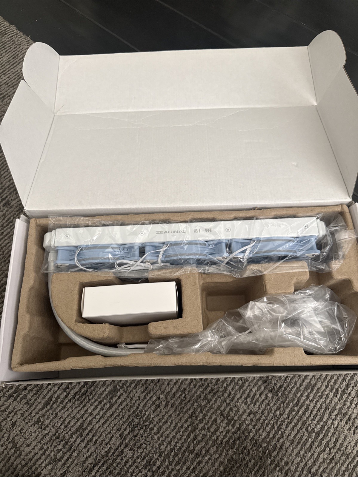 Yeston zeaginal ZC-360 ARGB Liquid CPU supports Intel / AMD platform 