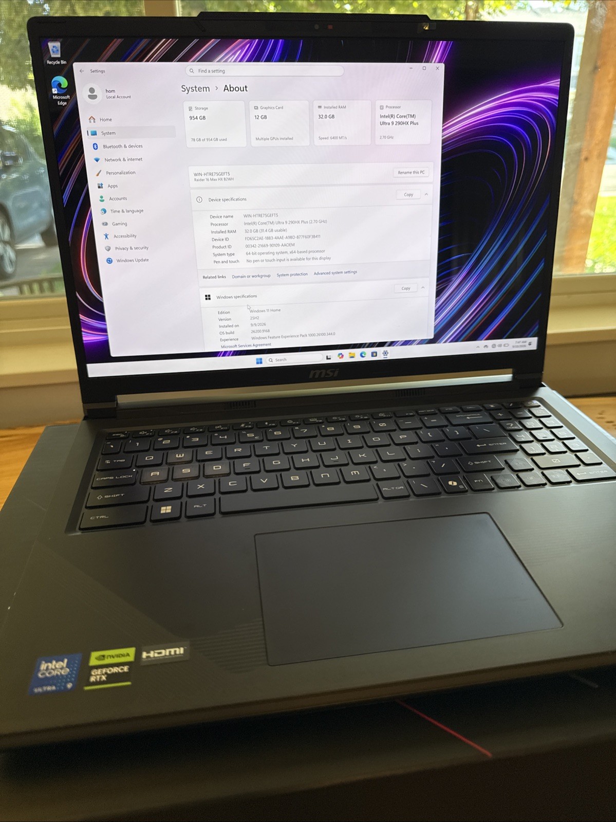 MSI Raider 16 Max HX 16" OLED - Intel Ultra 9 32GB 1TB RTX 5070Ti - WARRANTY