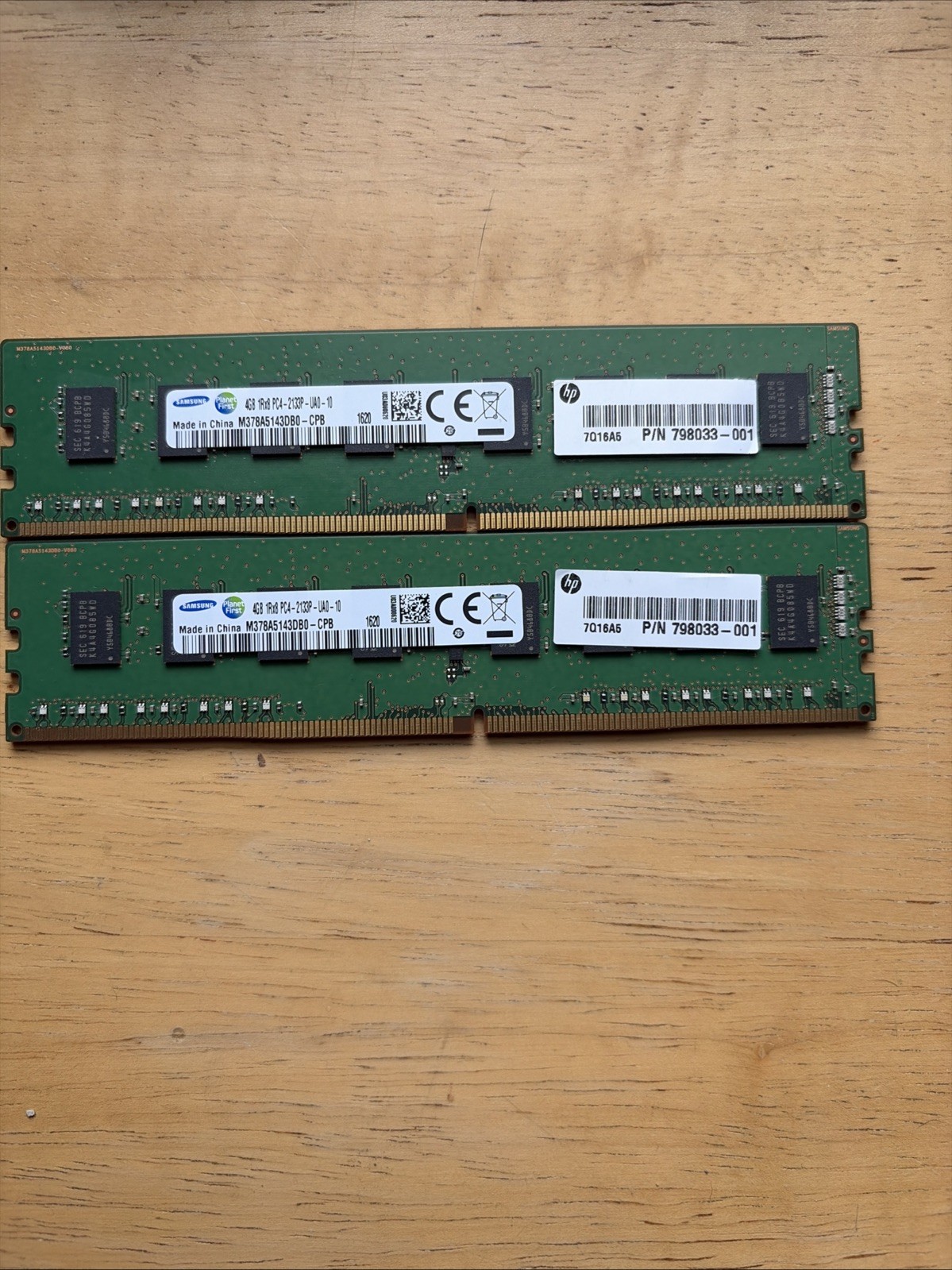 2x  4GB DDRR4 Ram Sticks Hp Memory Samsung