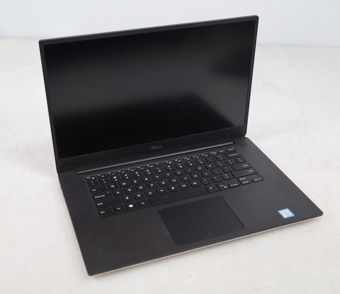 Dell Precision 5540 15.6" Intel i9-9880H 8GB DDR4 Quadro T2000 No HDD COA OS