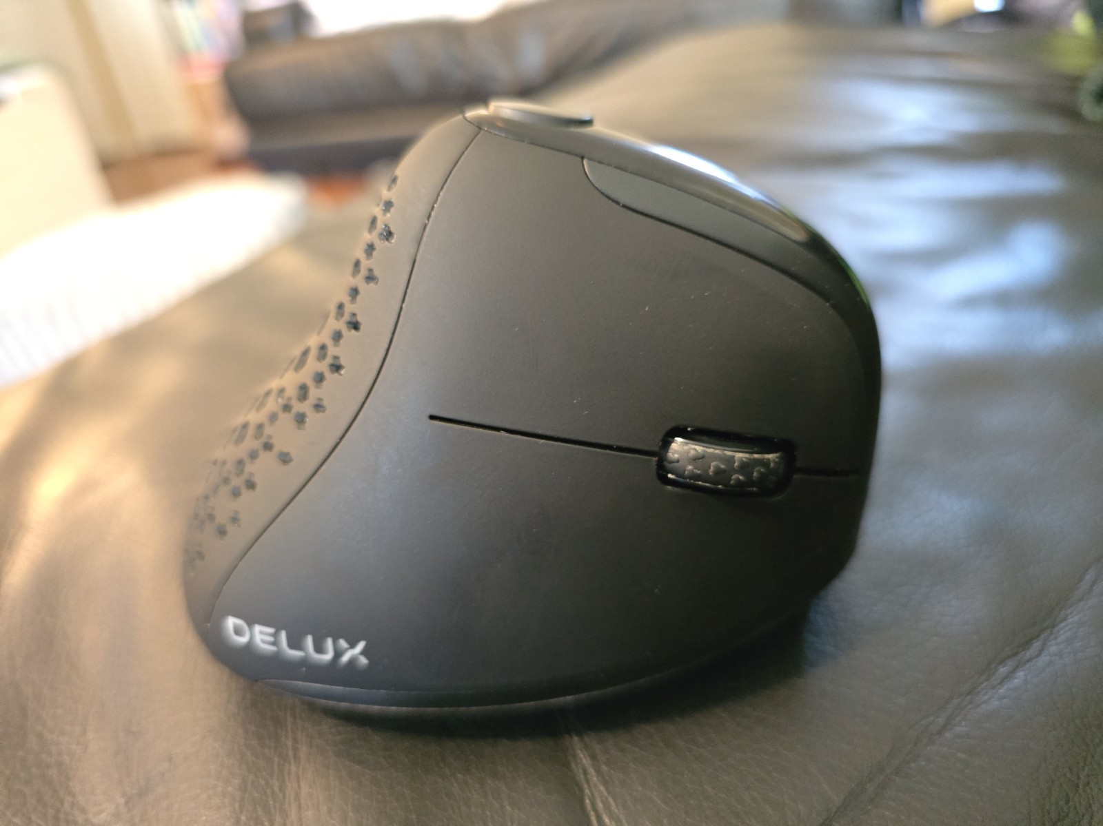 Used - Delux Seeker Ergonomic Mouse Wireless, Vertical Mouse with OLED Screen