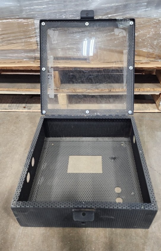 24 Lot Vented Wall Mount Lockable Metal Glass Case Enclosure 14x 14x 5.5" 