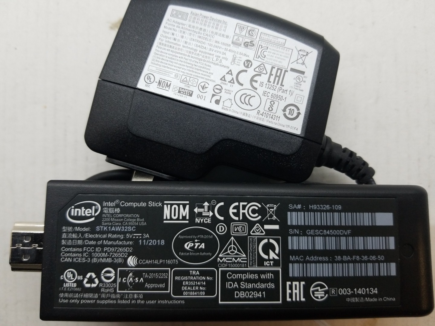 Intel STK1AW32SC Compute Stick Smallest Desktop Computer