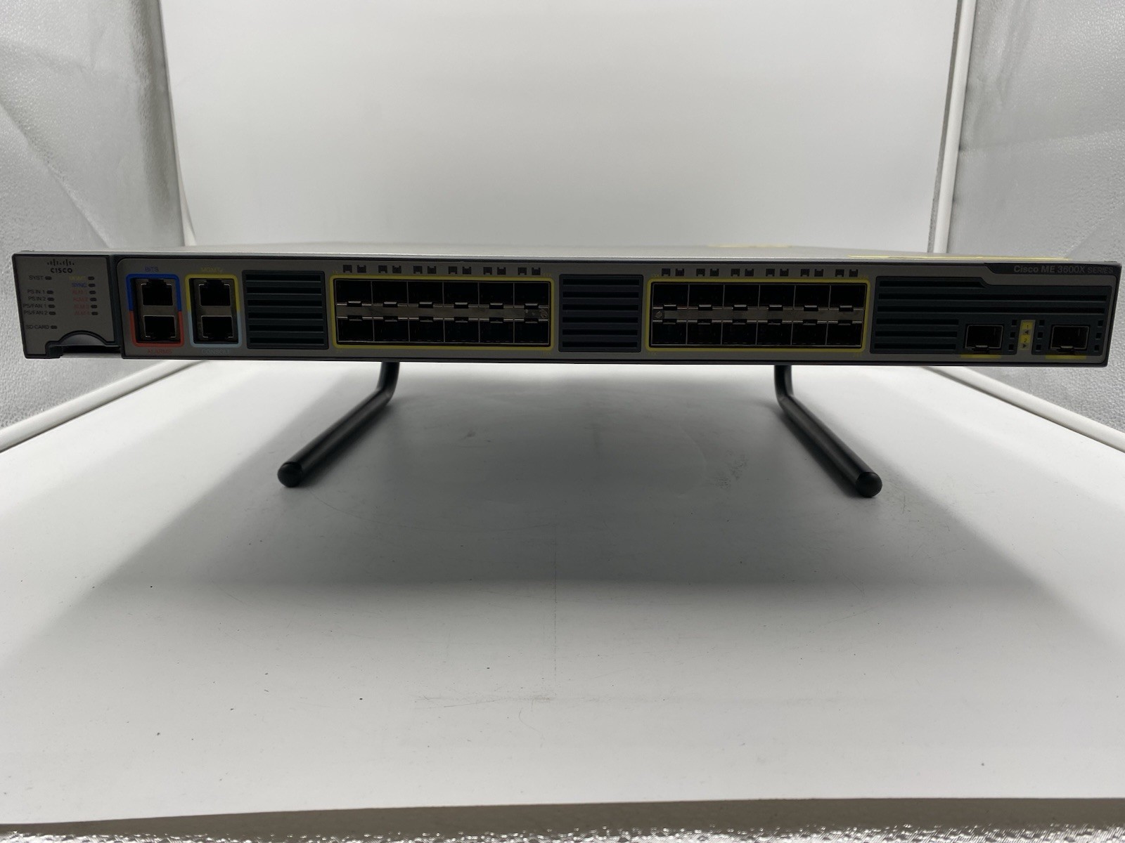 Cisco ME-3600X-24FS-M 24-Port Gigabit Ethernet Switch