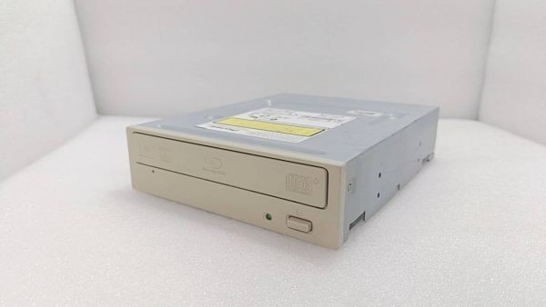 Pioneer V30 White Blu-ray Drive BD Player Used [Age 13+]