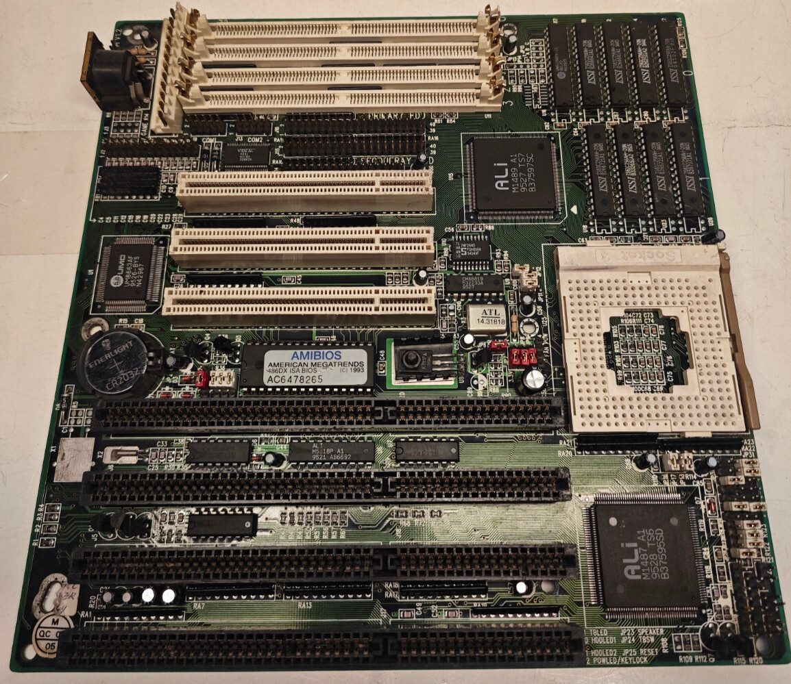 Socket 3 *EDO* PCChips M918 V 1.2 Motherboard PCI, ISA & 16 MB RAM + Bonus